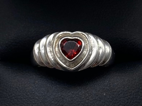 Vintage Art Deco Sterling Silver 3D Heart Garnet … - image 1