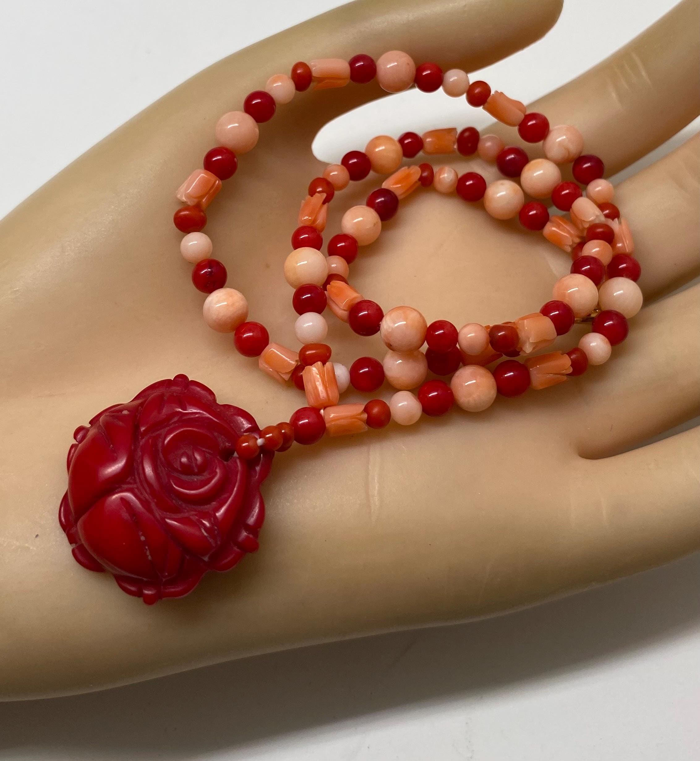ヴィンテージ 本物の赤とピンクの珊瑚彫刻ネックレス - Etsy 日本