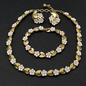 Crown Trifari ‘Forget Me Not’ Flower Necklace with Matching Bracelet Earring Set