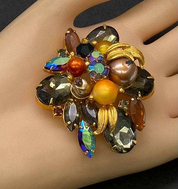Vintage Juliana Gold Tone Smoky Crystal & AB Faux Pearl Rhinestone