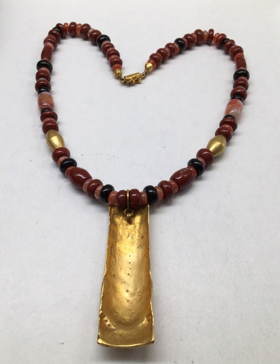 Vintage MMA Museum Gold Tone Red Jasper Necklace - image 4