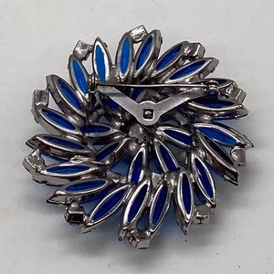 Crystal Sika Deer Brooch Pin - Sparkling Blue Rhinestone Animal Jewelry For Women, Gift Box, For Coat, Dress, Scarf, Or Bag