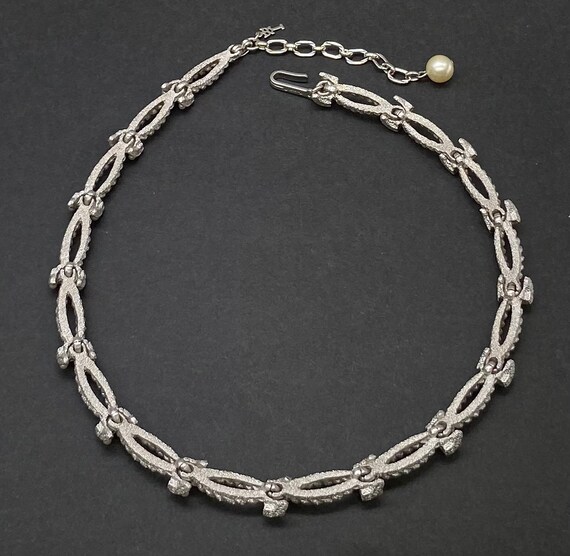 50'60's Crown Trifari 大きなパールの樹 ヴィンテージ フロ Vintage Crown Trifari 1960s Figural Crescent/leaf Pearls