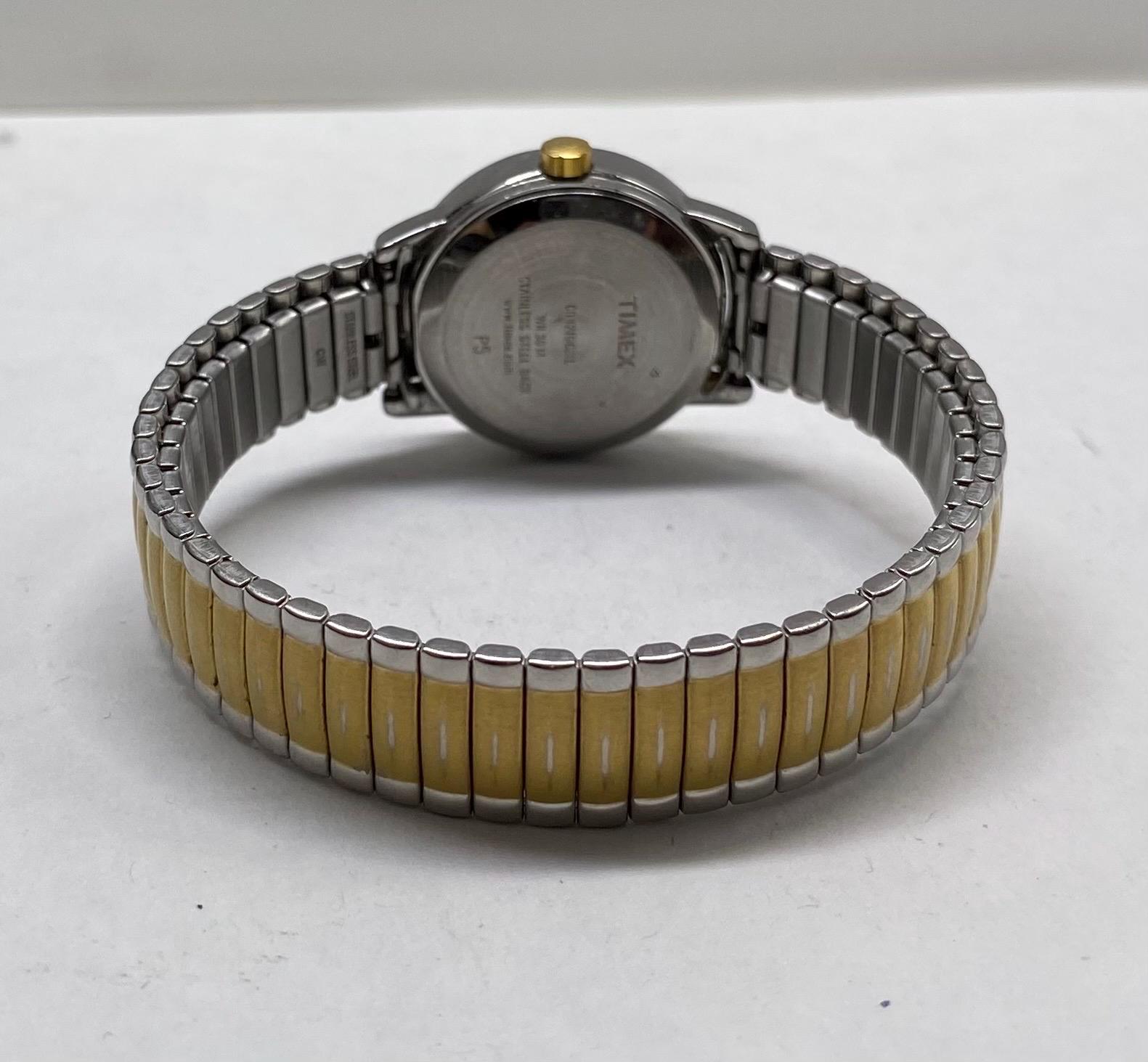 Vintage Two-Tone timex watch Vintage Timex Two Tone Calendar Watch | Mercari main image 4