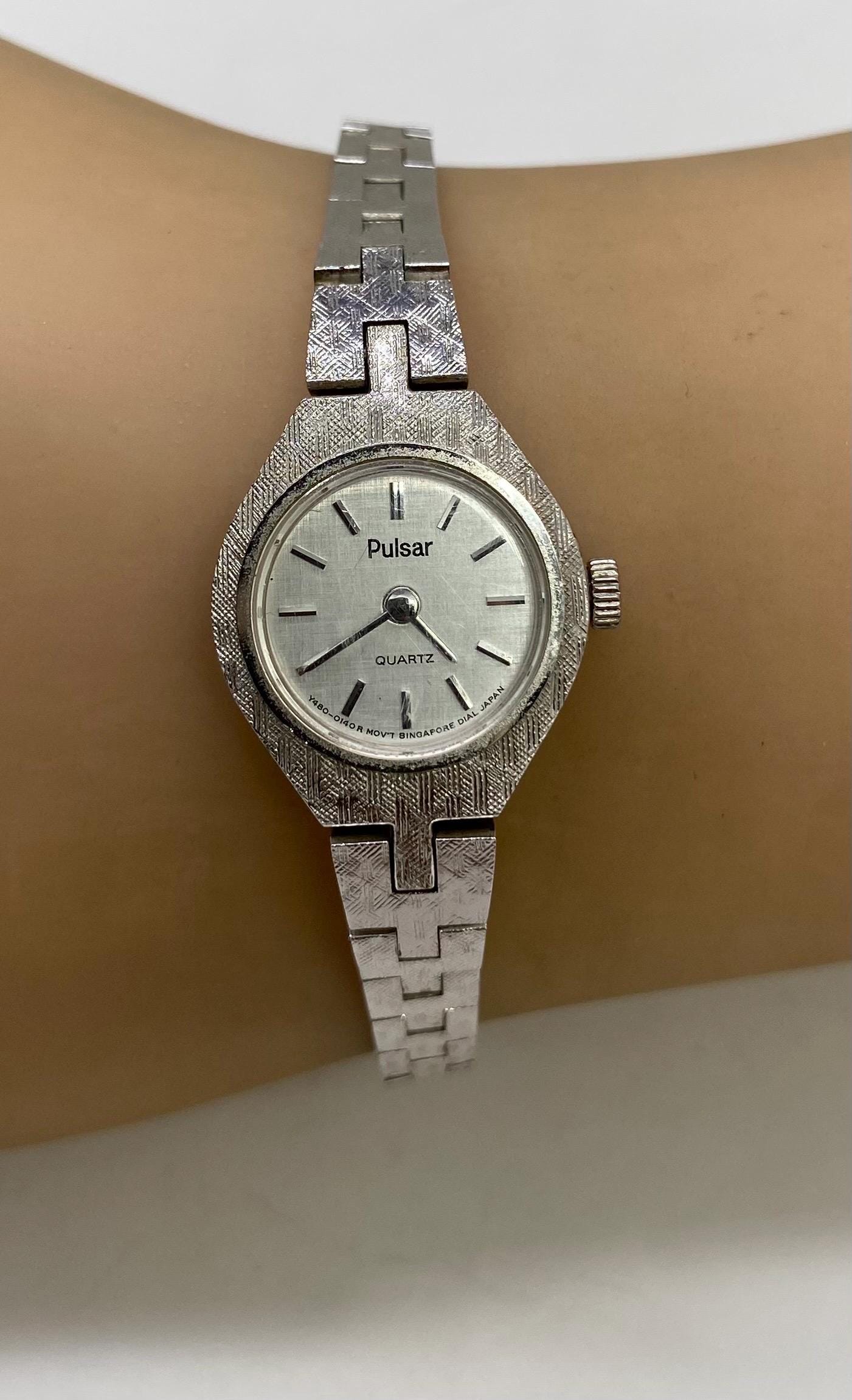 Pulsar Night Analog Silver Women\'s Watch‎ New 7\