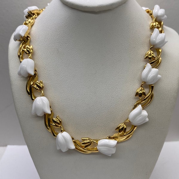 Crown Trifari Necklace Gold Tone Tulips Carved White Lucite Flower Necklace