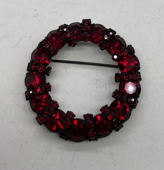 Vintage Joseph Warner Black Ruby Red-garnet Circle