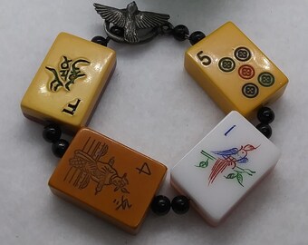 Vintage bakelite mahjong chunk bracelet