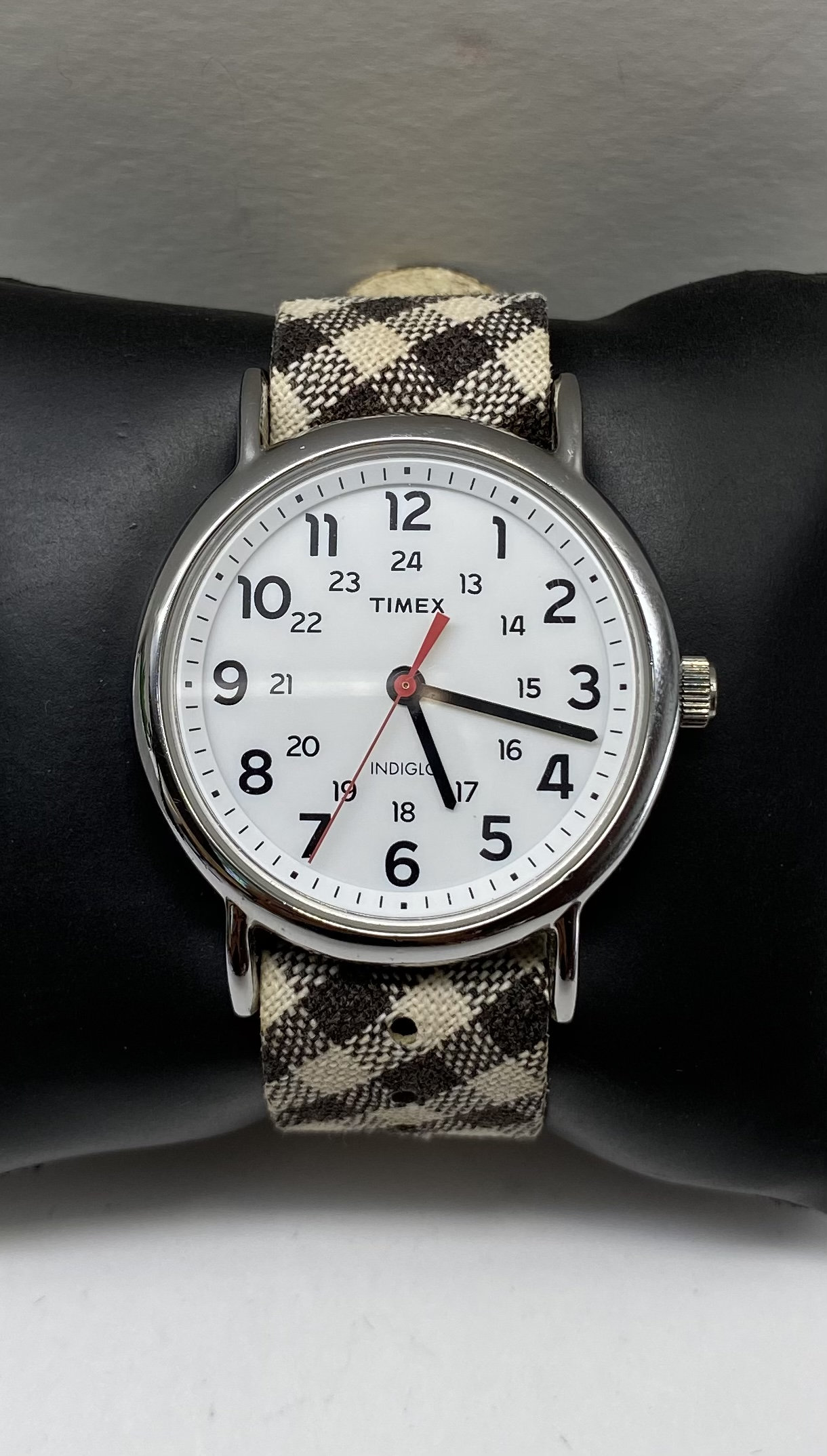 Montre Timex Indiglo Femme - Ton Or Et Argent, Occasion, Non Testée (WR 50m)