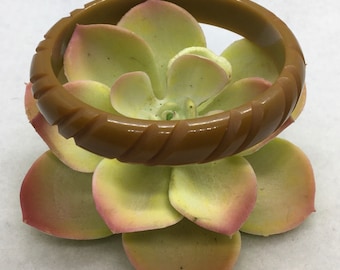 Vintage Carved Bakelite Bangle Bracelet