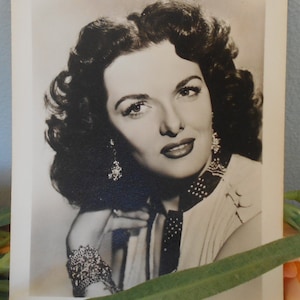 Vintage Hollywood Actress Jane Russell Picture, Studio Publicity Photo, Not Autographed, Measures 4&quot; by 5&quot;