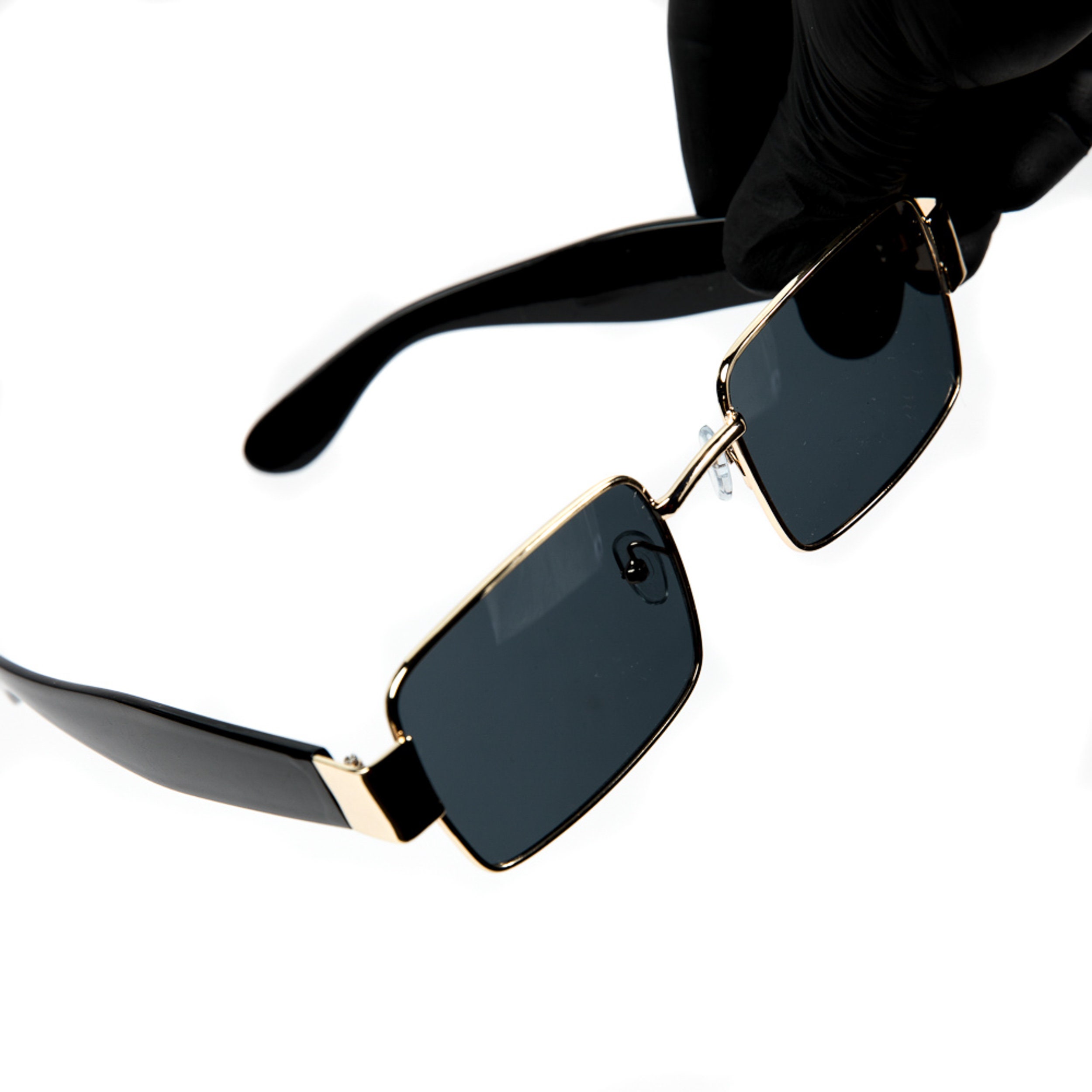 Designer Black And Gold Sunglasses For Men And Women Classic Square Full  Frame Vintage 1165 1.1 Shiny Gold Metal UV Protection Perfect For Outdoor  Activities From Luxurysunglasses, $46.31