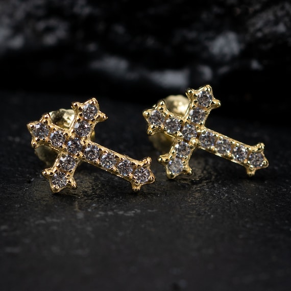 Mens gold screw back earrings deals