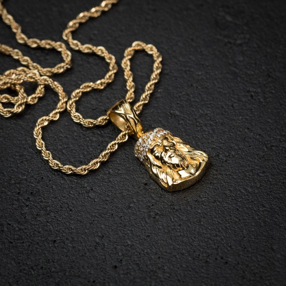 Mini jesus cheap piece chain