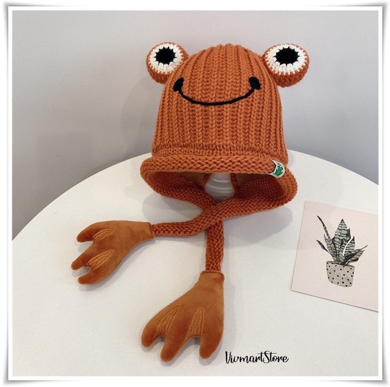 Kids Winter Knit Beanie Hoodie Hat Frog Eyes Children Winter Essentials 3 to 5 years old with inner lining for extra comfort /& warmth