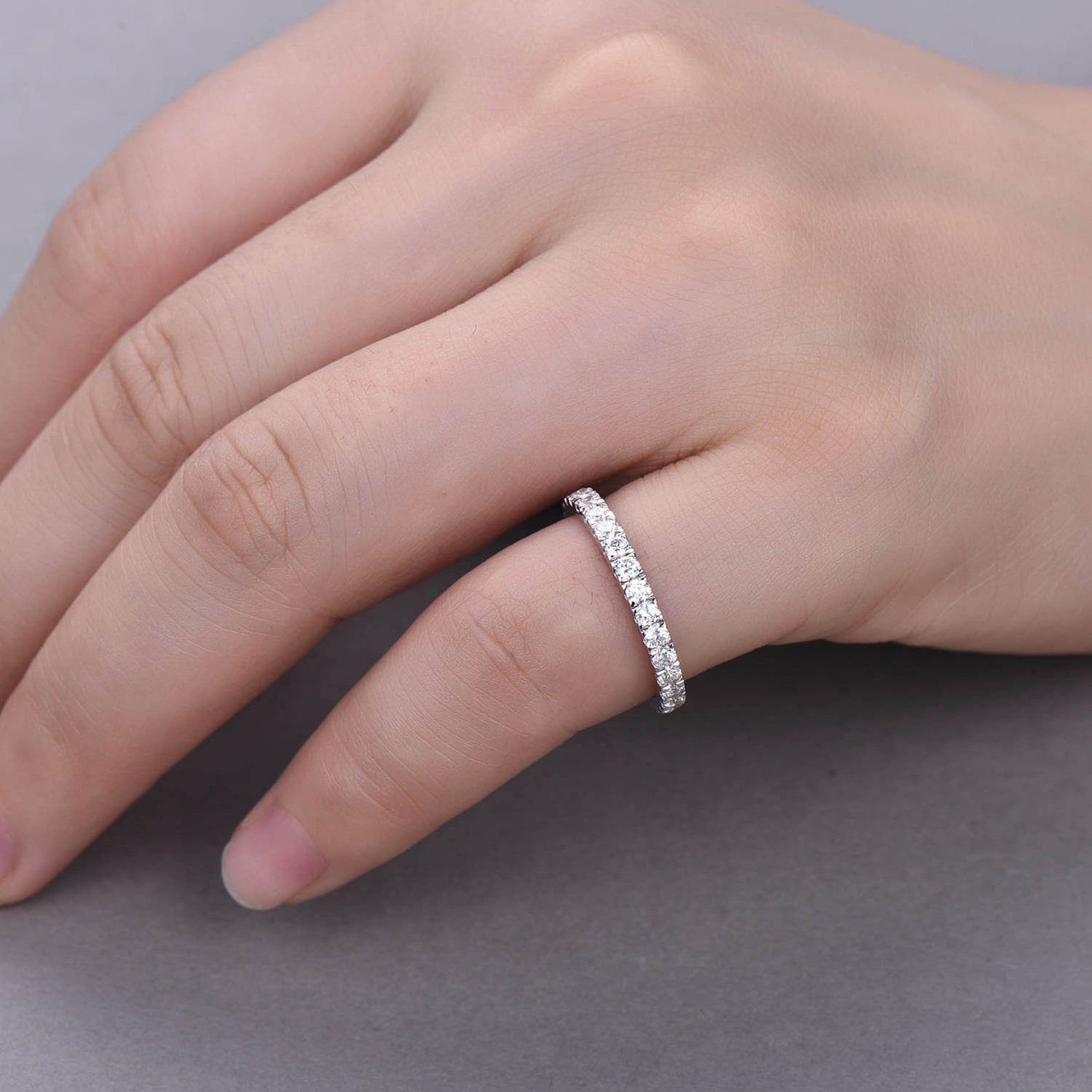 14k White Gold Round Cut Moissanite Wedding Band Full - Etsy