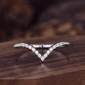 Lab grown diamond wedding band Curved stacking band White gold Moissanite wedding band Unique twisted band Bridal Promise band Delicate ring