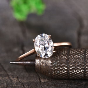 Moissanite Engagement Ring Oval Rose Gold 6x8mm Solitaire Ring Plain Gold Band 14K/18K 1.5ct Colorless Gemstone Wedding Ring