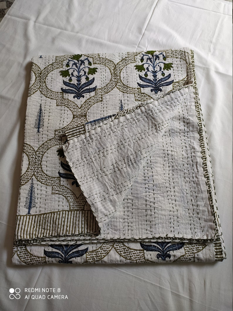 Hand Block Print Kantha Bed Cover, Reversible Quilted Blanket image 3