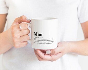 Mint Manchester Gruß Manc Spruch Becher Einweihungsparty Geschenk Minimalistische Monochrome Typografie Lustige skandinavische Mancunian Slang Definition