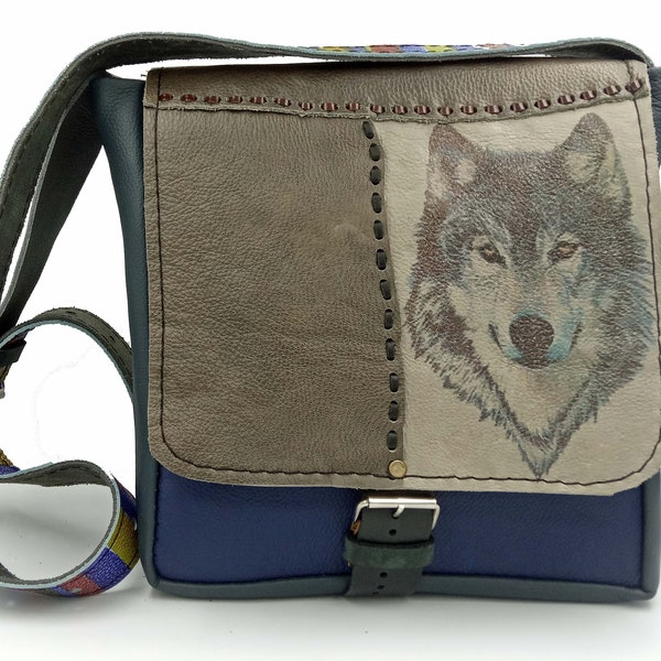 Sac à bandoulière upcycling en cuir naturel fait à la main Wolf BLUE