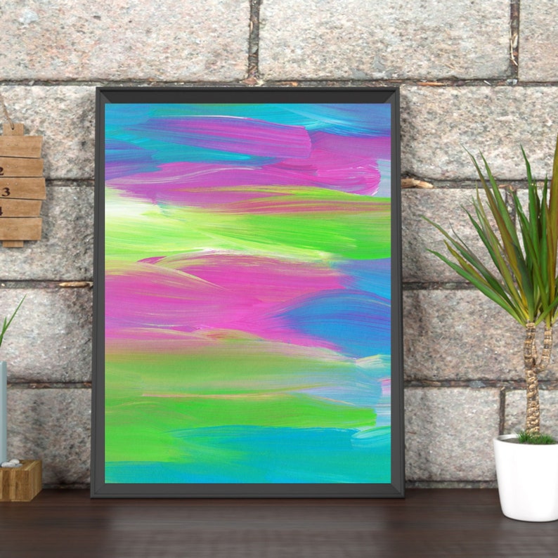 Puede incluir: Pintura abstracta en un marco negro con pinceladas horizontales en tonos de rosa, verde y azul.