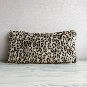 Leopard Faux Fur Pillow Cover, Cheetah pillow, furry lumbar pillow, Custom Throw Cushion, ALL SIZE, 12 Color