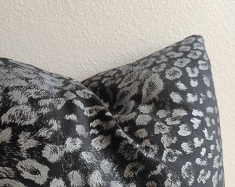 Leopardkudde i sammet, ländryggskudde, svart euro-sham, gepardkudde, 22x22 24x24 26x26, ALLA STORLEKAR
