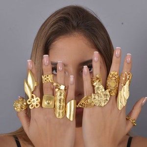 Gold Full Finger Adjustable Inspired Flowery Ring, Large Boho Aesthetic Floral Ring, Chunky Wide Nature Armor Ring, Birthday gift for mum