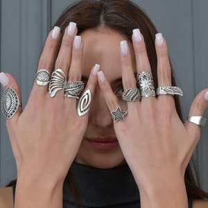 Antique Silver long WAVE PARALLEL LINES Ring, Boho Minimalist Modernist Unique Stacking Band Ring, Pattern Abstract Modern Jewelry Gift