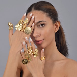 Gold Full Finger Adjustable Inspired Flowery Ring, Large Boho Aesthetic Floral Ring, Chunky Wide Nature Armor Ring, Birthday gift for mum