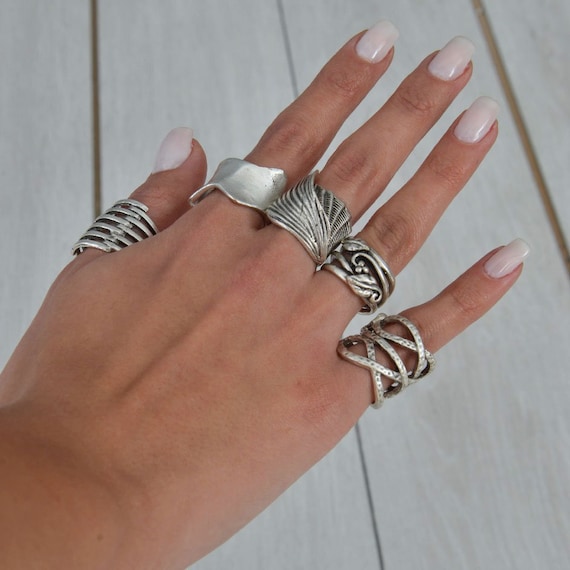 Aprilery Cross Rings For Women, Fashion Statement X Band Chunky Twisted Cable Wire Ring Jewelry Gifts For Her