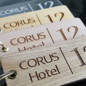 Key-Fob (Large) Hotel B&B Motel Personalised Engraving Name + Room Number + Logo