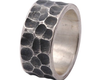 Massive oxidized ring made of 925 silver