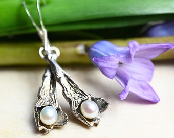 Silver earrings with pearl, floral earrings, organic shape jewelry, pearl earrings women, elegant gift