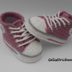 crocheted baby sneakers in pink for girls, crocheted baby shoes in pink, crocheted sneakers, birth gift, baby sneakers newborn