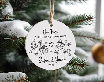 Personalisierte Paare Weihnachtsschmuck - Erste Weihnachten Zusammen Christbaumkugel - Weihnachtsgeschenkidee Andenken