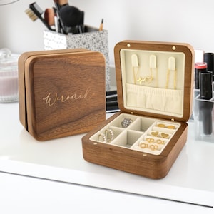 Scatola portagioie in legno personalizzata / Organizzatore di gioielli per donne / Damigella d'onore per matrimonio / Festa nuziale