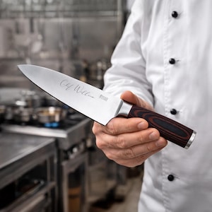 Personlig kockkniv – Graverat köksredskap i rostfritt stål (presentförpackning)