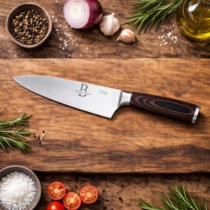 Coltello da chef personalizzato con incisione del nome o delle iniziali.