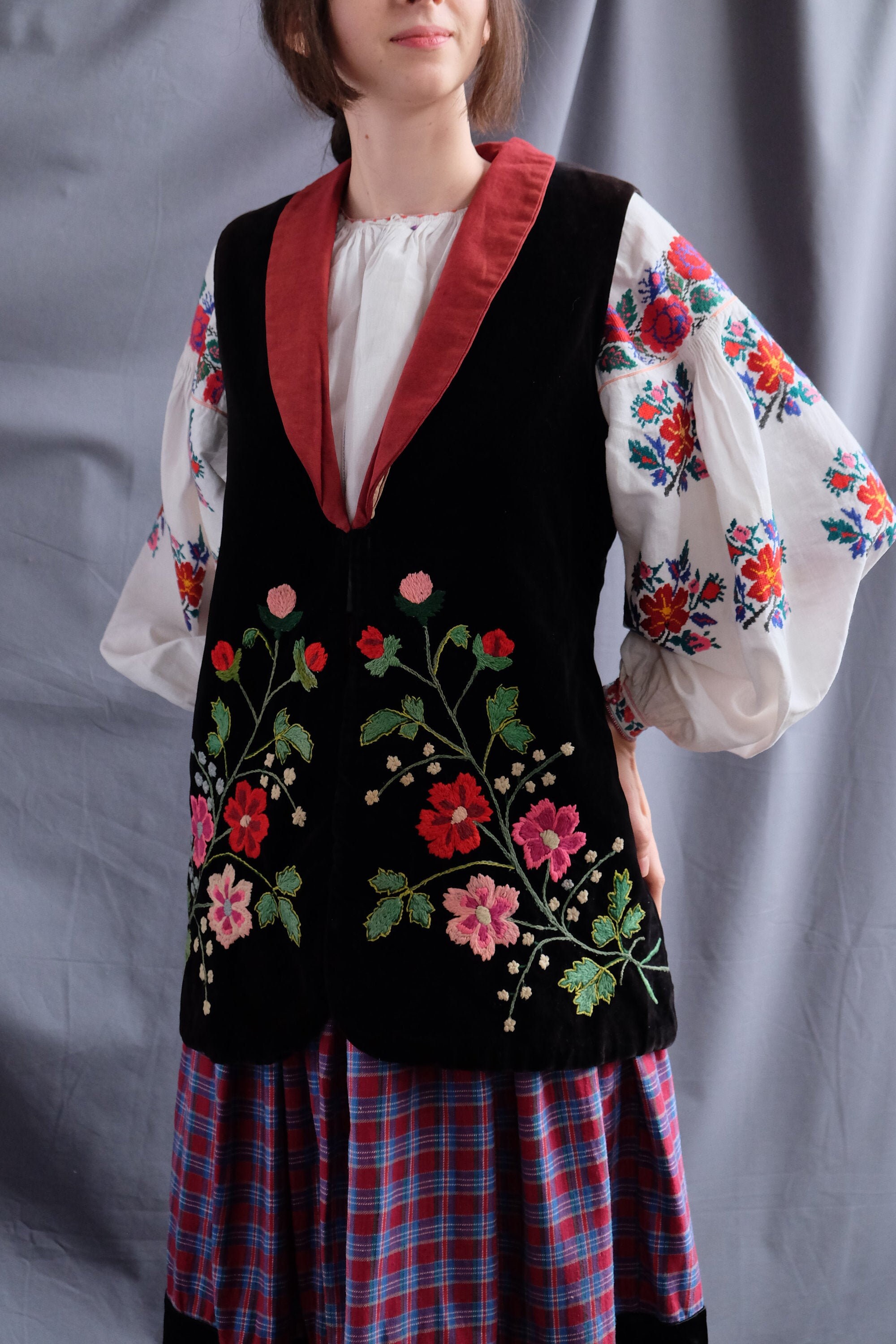 Embroidered velvet vest Embroidered vest Velvet embroidered Etsy