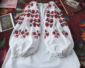 Antique embroidered blouse Antique floral blouse Cotton blouse Folk blouse Traditional embroidered blouse Ukrainain blouse