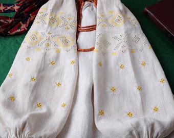 Antique white blouse White on white embroidering Exclusive blouse Very nice blouse Antique hemp blouse