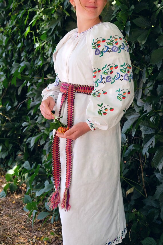 Antique STRAWBERRY dress! Extra white antique cott