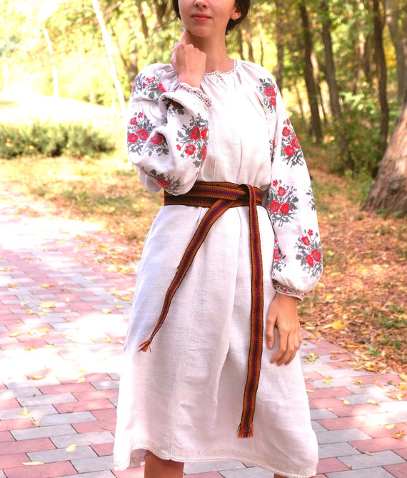 Ukrainian dress! Embroidered Ukrainian vintage dre