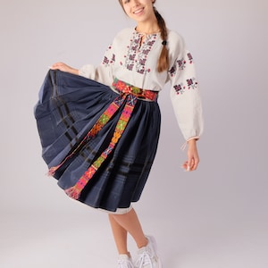 Dark blue skirt Vintage skirt Antique skirt Ukrainian skirt Authentic skirt Vyshyvanka skirt