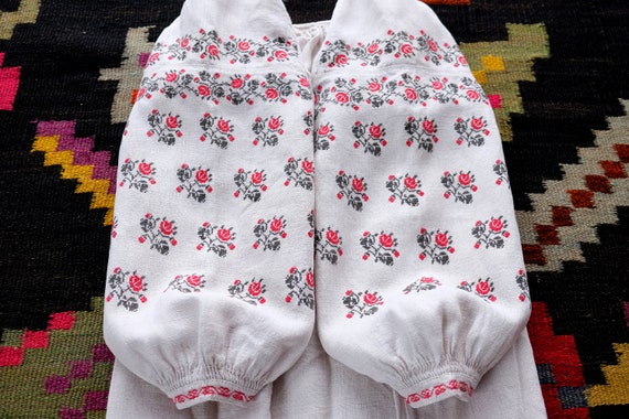 Cute antique dress Soft colors Feminine vintage dr