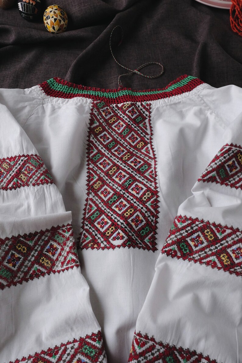 Antique Lviv region shirt Antique blouse Antique cotton blouse Very nice blouse Rare blouse Hutsul region shirt Authentic shirt image 6