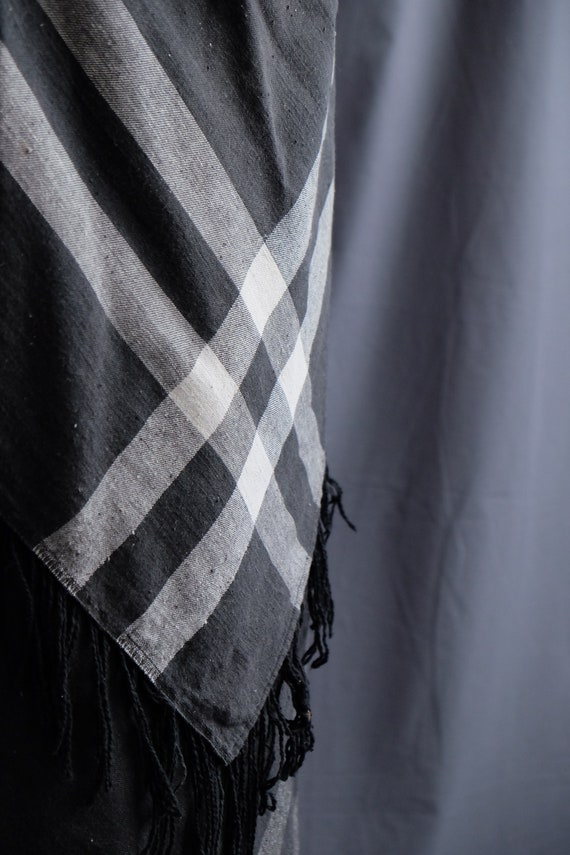 Large size shawl 150 cm shawl Ukrainian scarf Exc… - image 4