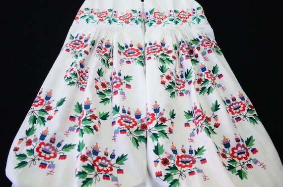 Lovely Ukrainian dress Beautiful embroidery Extrao